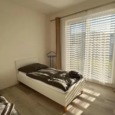 Klimatizovany Apartmanovy Dom S Virivkou, 9b Сasa de vacaciones Janosikova
