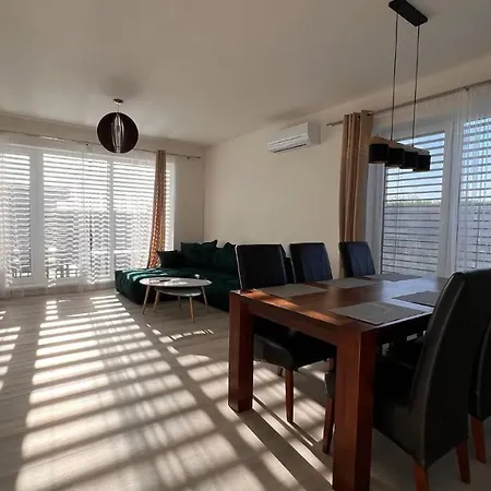 Klimatizovany Apartmanovy Dom S Virivkou, 9b Janosikova