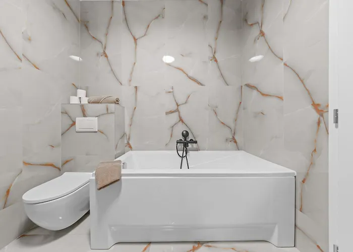 Klimatizovaný Apartmánový Dom S Vírivkou, 9b * Janosikova