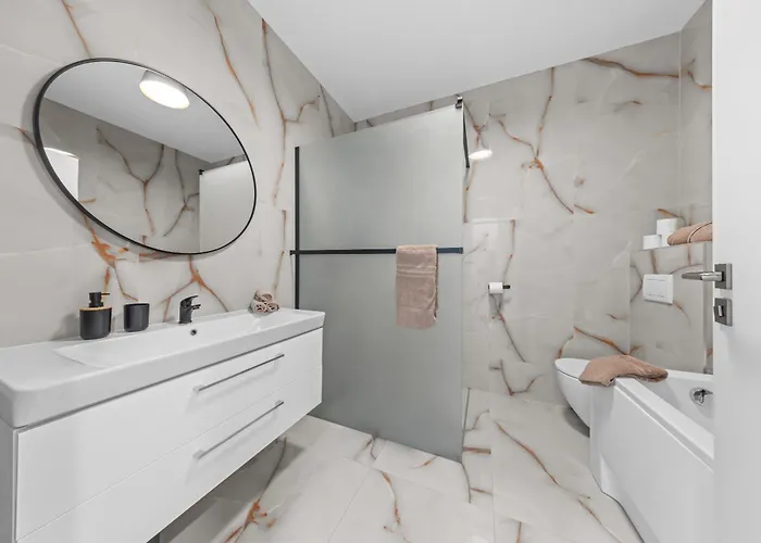 Klimatizovaný Apartmánový Dom S Vírivkou, 9b Casa de Férias *