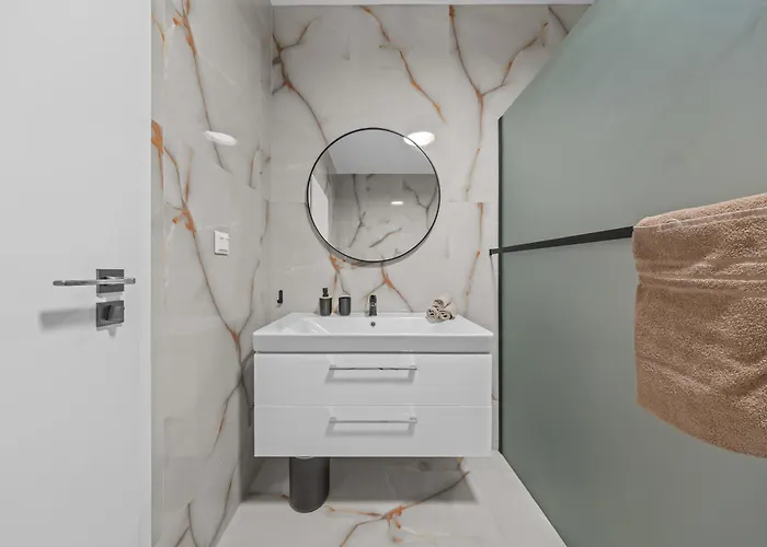 Klimatizovany Apartmanovy Dom S Virivkou, 9b بيت للعطل *